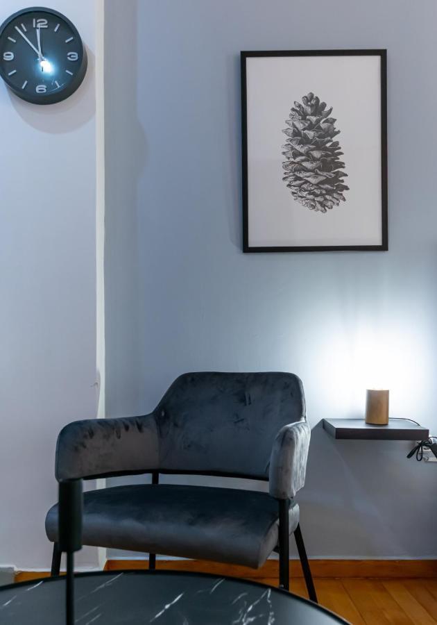 Apartament Couple Getaway With Queen Bed Ateny Zewnętrze zdjęcie