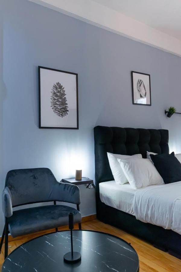 Apartament Couple Getaway With Queen Bed Ateny Zewnętrze zdjęcie