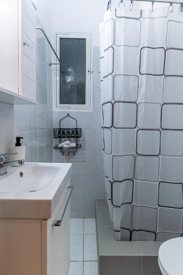 Apartament Couple Getaway With Queen Bed Ateny Zewnętrze zdjęcie